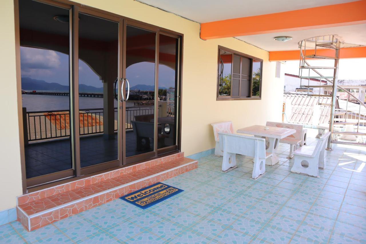 Ban Sulada Guest House Laem Ngop Exteriör bild