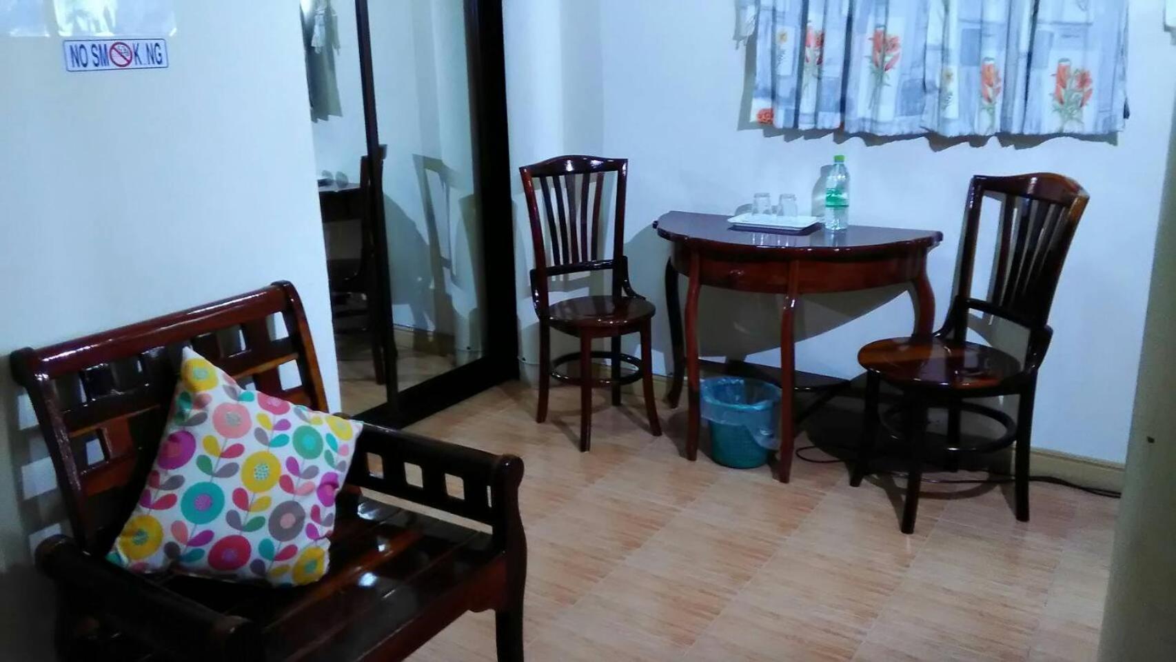 Ban Sulada Guest House Laem Ngop Exteriör bild